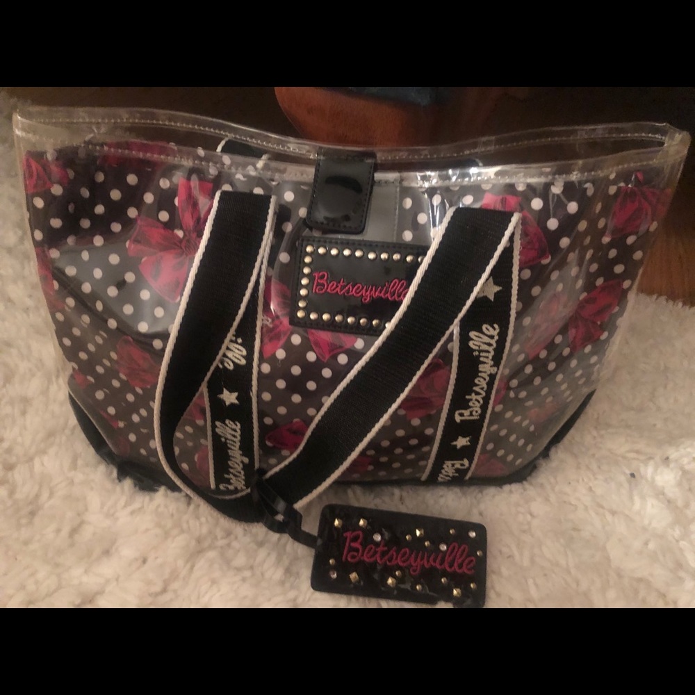 Betseyville Betsey Johnson Women’s Cosmetic Bag